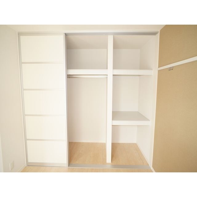 収納　※同タイプの別部屋写真※