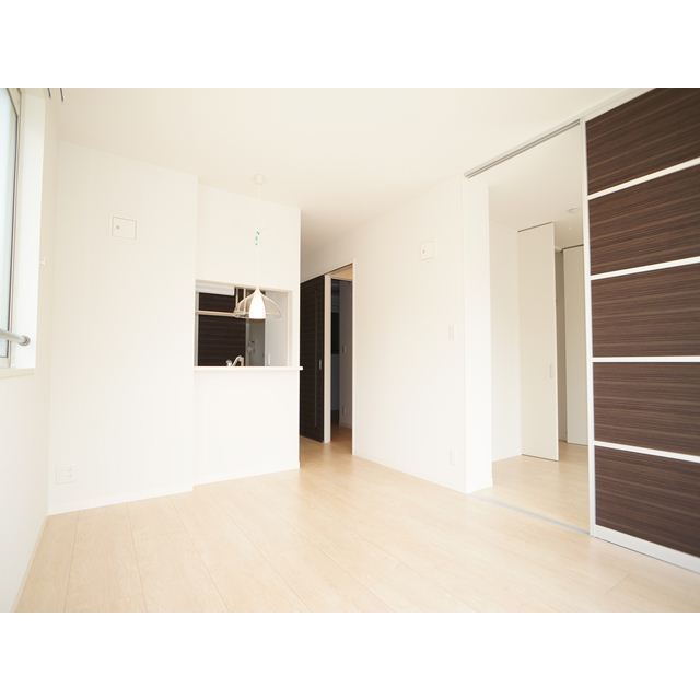 居室・リビング　※同タイプの別部屋写真※