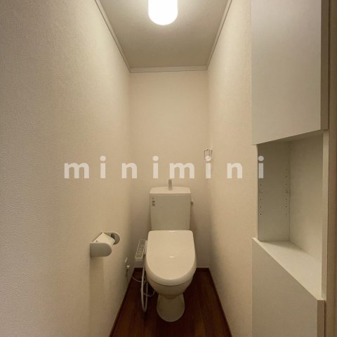 トイレ　※写真は別号室のものですので現状優先とさせていただきます