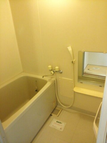 バス・シャワールーム　お風呂です