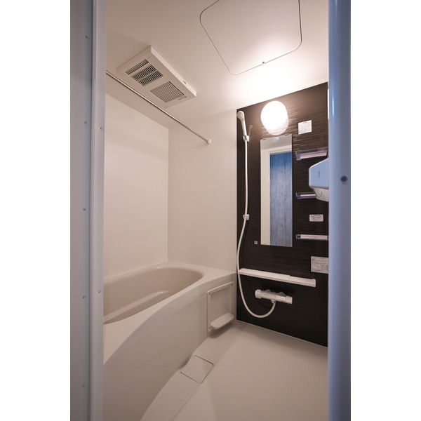 バス・シャワールーム　同物件、別部屋参考