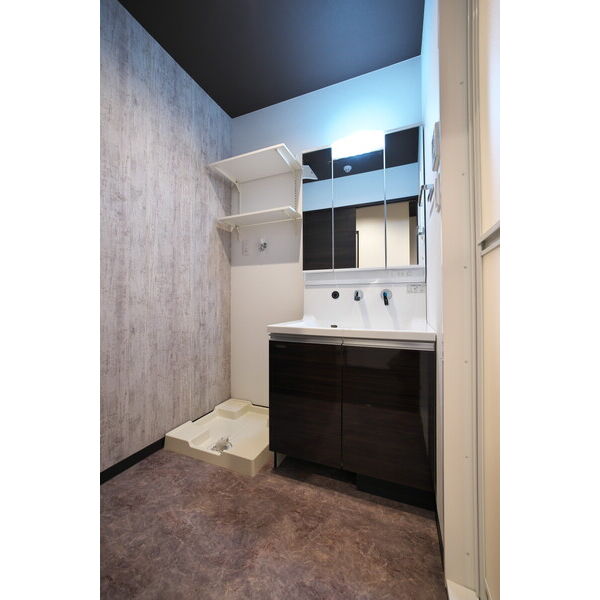 洗面設備　同物件、別部屋参考