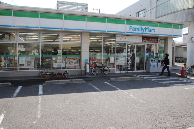 コンビニ　ファミリーマート高須駅前店（コンビニ）まで315m