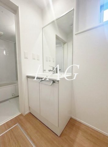 洗面設備　独立洗面台です。