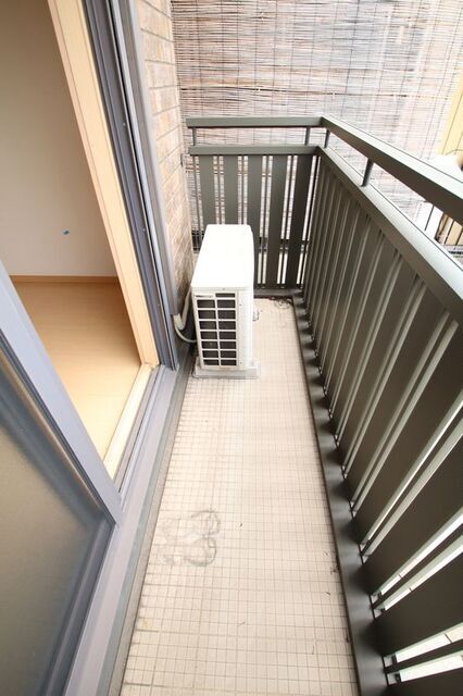 バルコニー　※別室の参考写真の為、現況優先です。