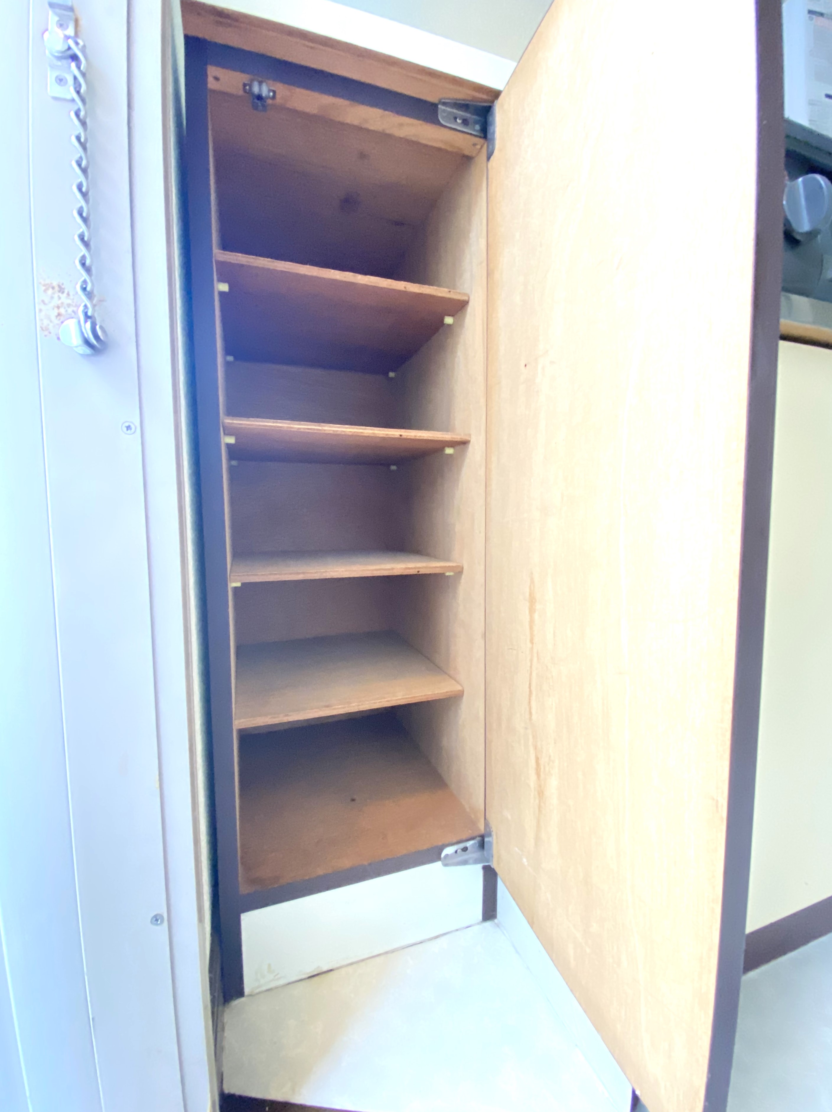 玄関　シューズボックス