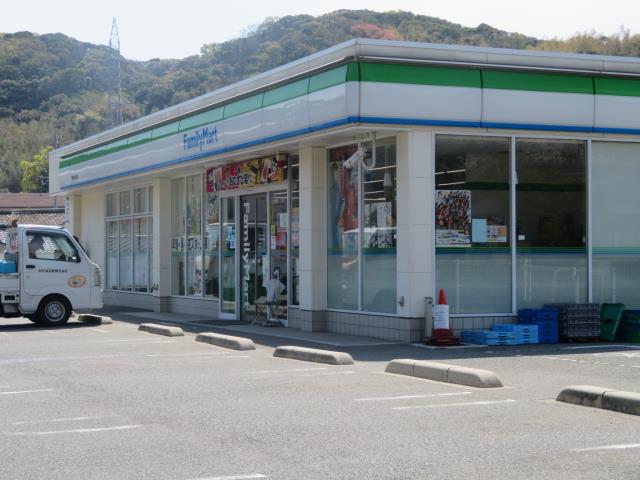 コンビニ　ファミリーマート下関彦島迫町店（コンビニ）まで176m