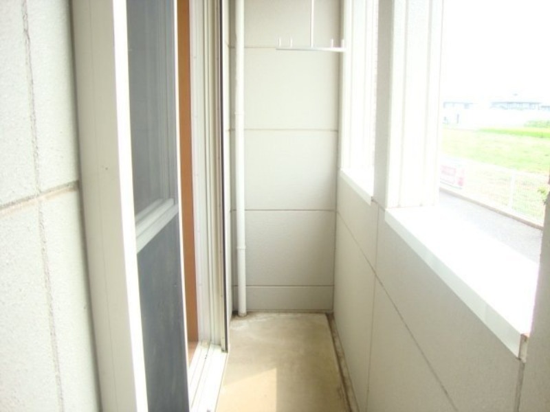 バルコニー　図面と現状に相違がある場合には現状を優先