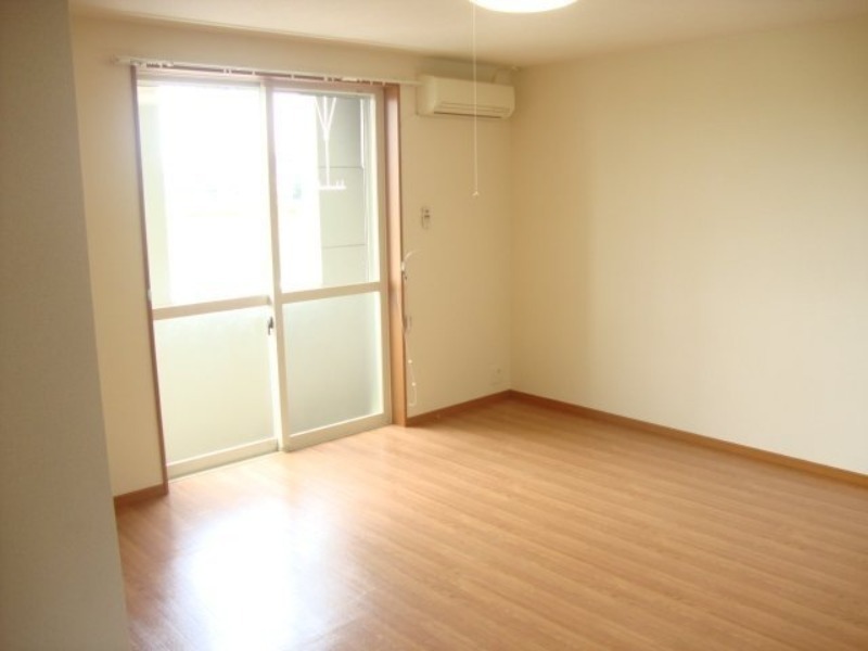 居室・リビング　図面と現状に相違がある場合には現状を優先