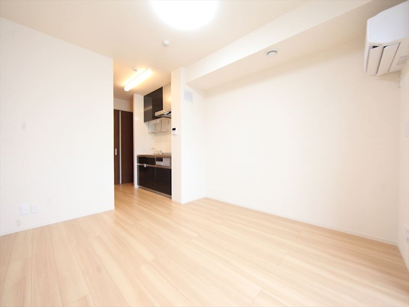 居室・リビング　洋室9.4帖　ウォークインクローゼット付（収納充実してます）