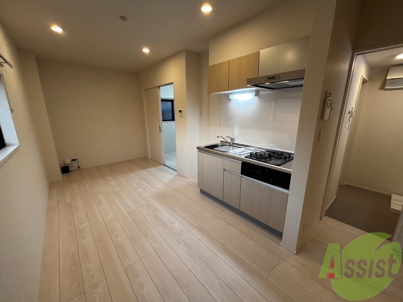 居室・リビング　８．９帖のＬＤＫです。広々としてきれいですね