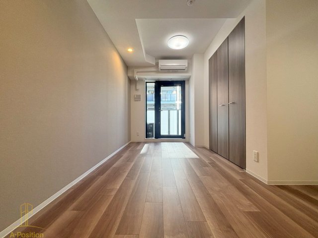 居室・リビング　Metrosa谷町六丁目South