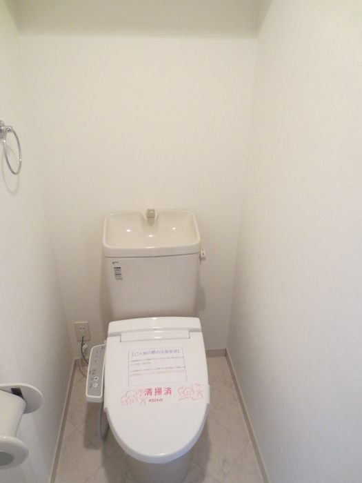 ＪＲ鹿児島本線 吉塚駅 徒歩7分 11階建 築17年のトイレ写真