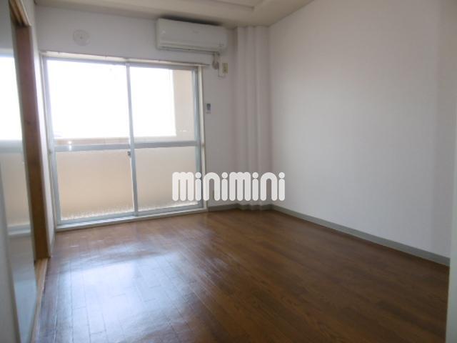 居室・リビング　明るくキレイなお部屋です