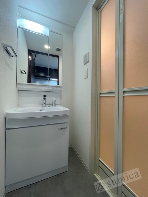 洗面設備　洗面脱衣所付き！独立洗面台が便利です♪♪