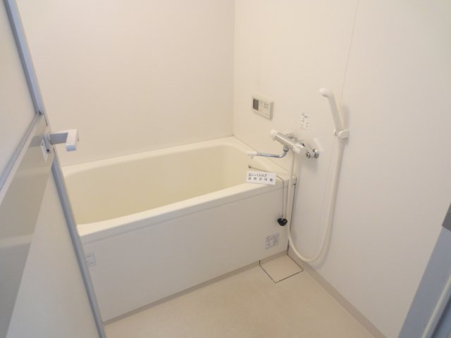 バス・シャワールーム　同物件別号室