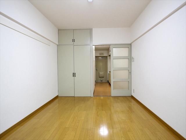 居室・リビング　松山市緑町　エクセル緑町　リビング