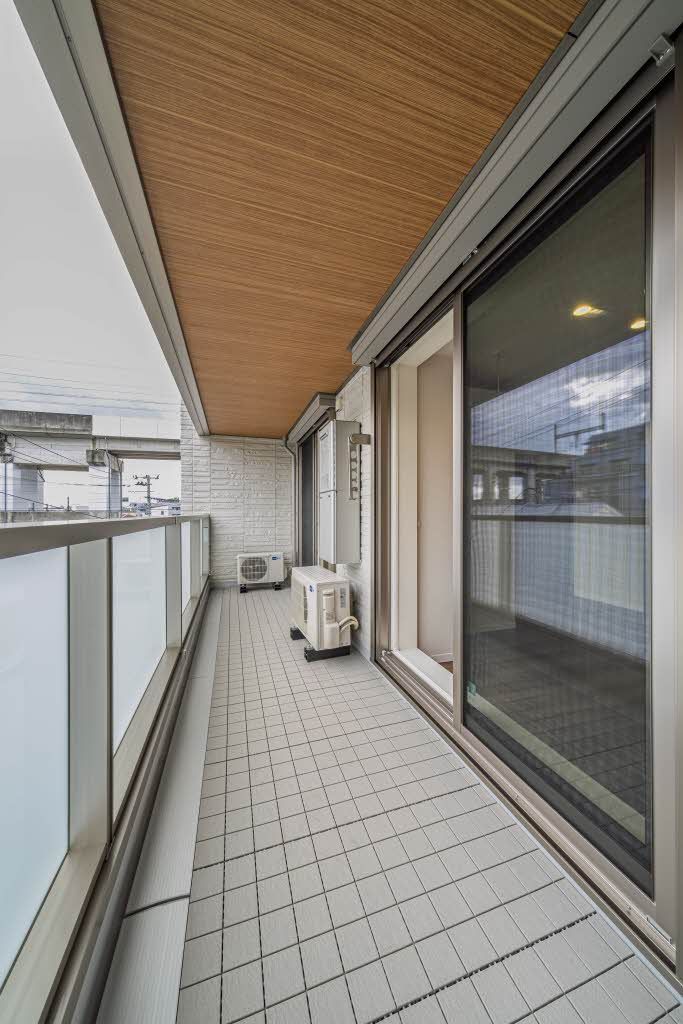 バルコニー　バルコニー