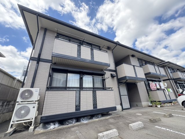 建物外観　他社様掲載物件もまとめてご紹介、ご案内可能です(^^)/