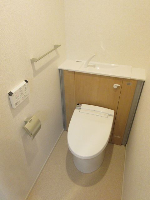 ブレヴィエIのトイレ写真