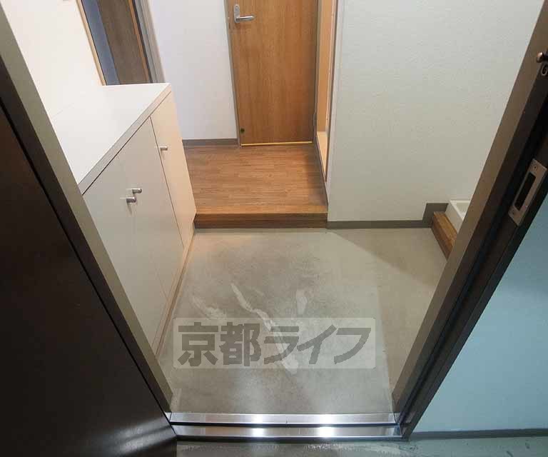 玄関　広めの玄関です。