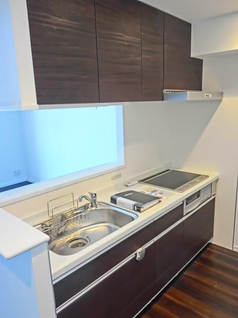 キッチン　３口システムキッチン