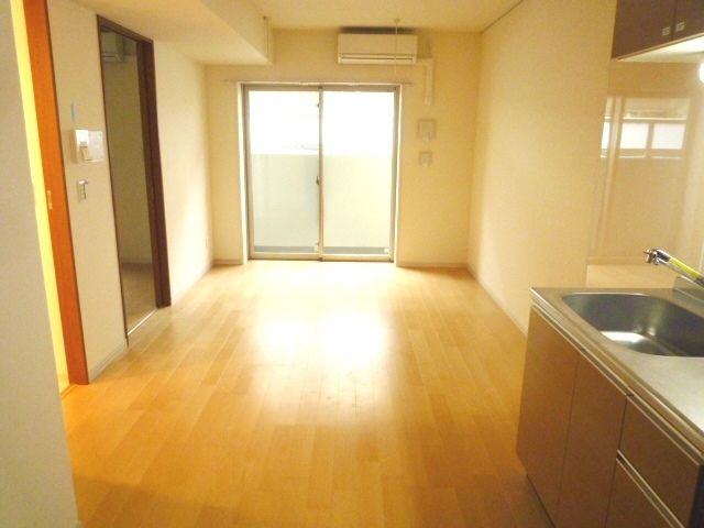 居室・リビング　★明るいリビング★