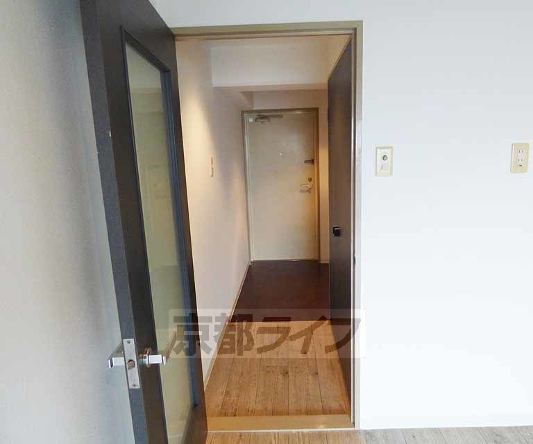 その他部屋・スペース　明るい廊下です