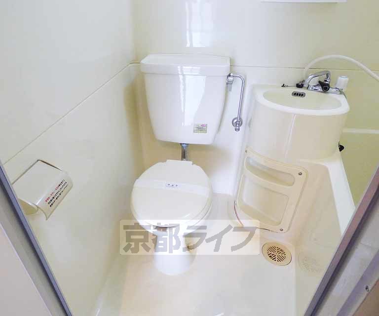 トイレ　清潔感あるトイレ