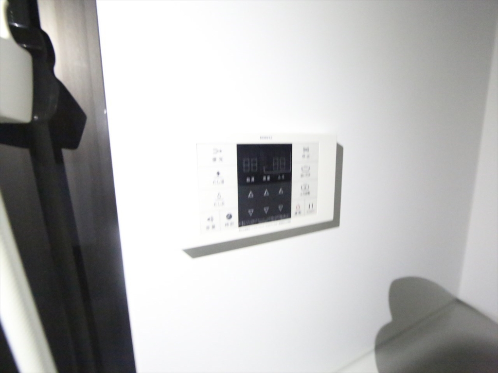 その他設備　追い焚き機能付　オートバス機能付給湯設備