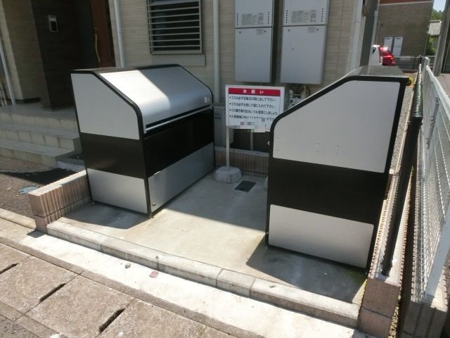 その他　敷地内ごみ置き場です