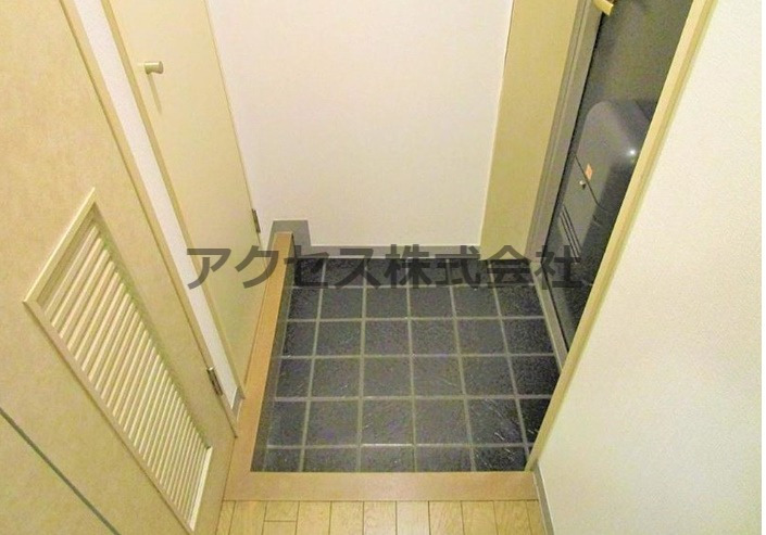玄関　※同建物別室、参考写真