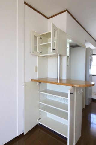 収納　ミニカウンターには細かいものをスッキリ収納できます