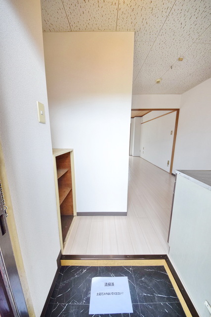 玄関　～ただいまっ～～別部屋参照～