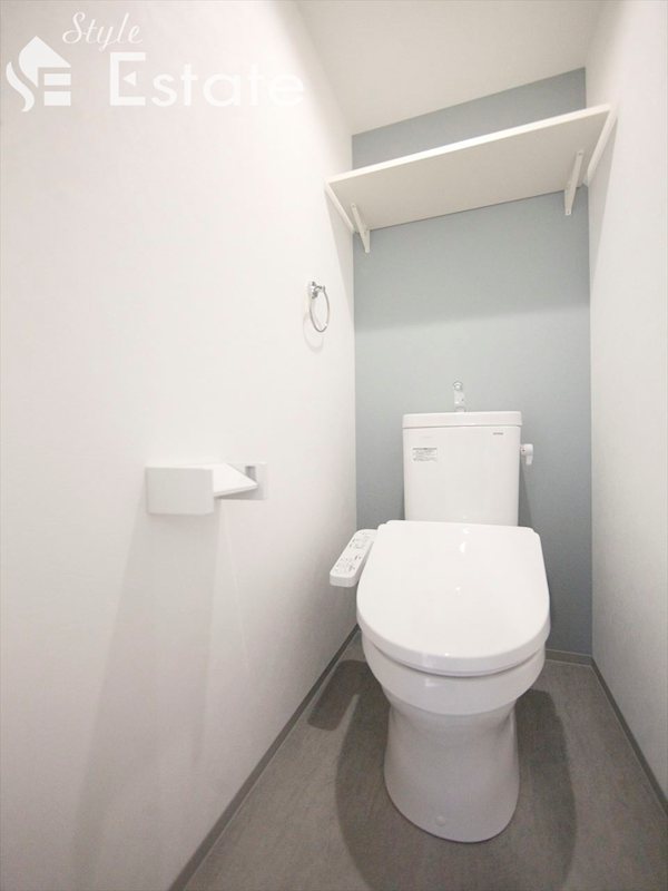 トイレ　同仕様内装