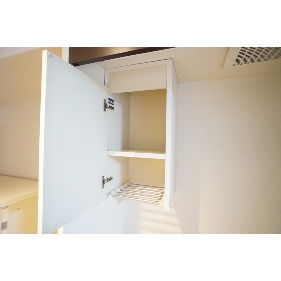 キッチン　キッチン上収納あり