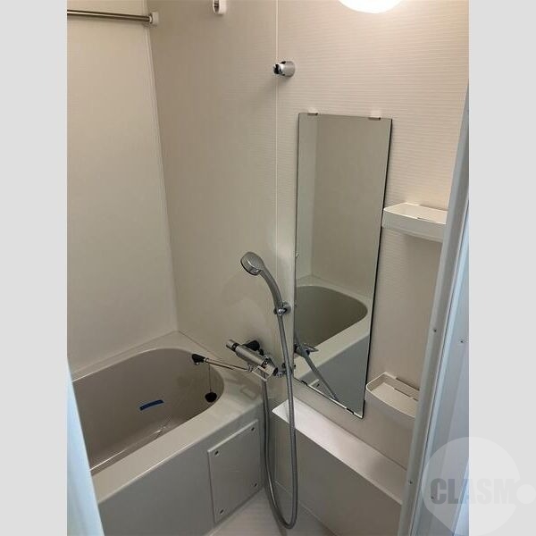 バス・シャワールーム　浴室乾燥機付きバスルーム