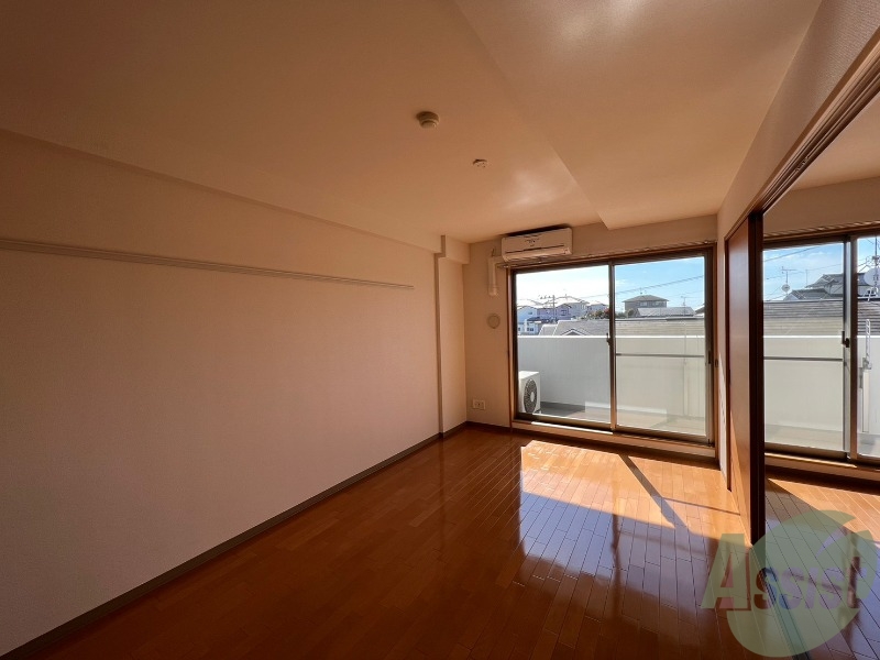 居室・リビング　２ＬＤＫのお部屋です。フローリングですよ。参考写真