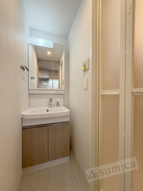 洗面設備　洗面脱衣所付き！独立洗面台が便利です♪♪