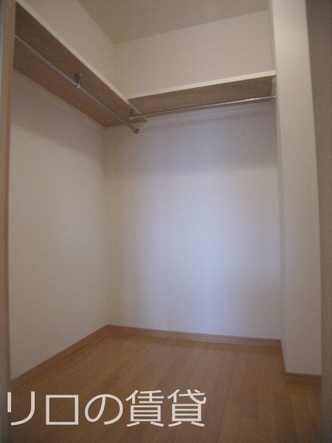 収納　ウォークインクローゼット