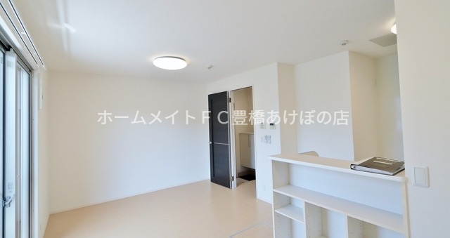 居室・リビング　同型別部屋写真