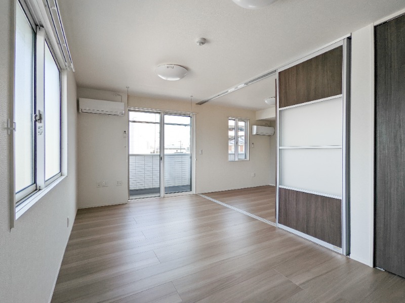 居室・リビング　図面と現状に相違がある場合には現状を優先