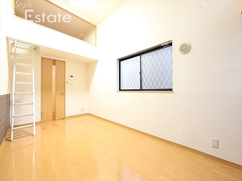 居室・リビング　内装