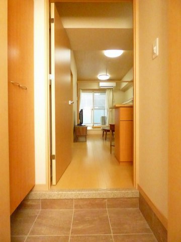 玄関　※別号室参考写真