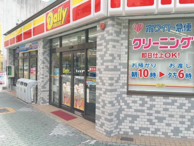 コンビニ　ニューヤマザキデイリーストア新栄二丁目店（コンビニ）まで107m