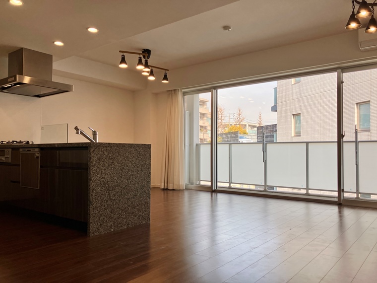 居室・リビング　使いやすい形の為、レイアウトを楽しめます♪