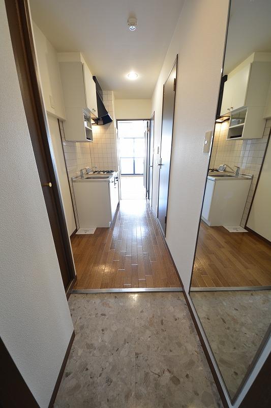 玄関　クレール谷町　玄関スペース