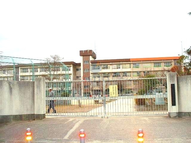 小学校　豊島北小学校（小学校）まで205m