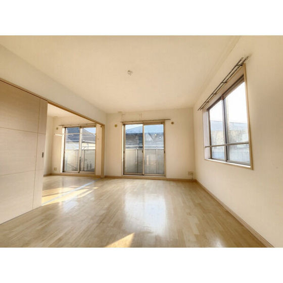 バルコニー　別部屋参考写真（反転タイプ）