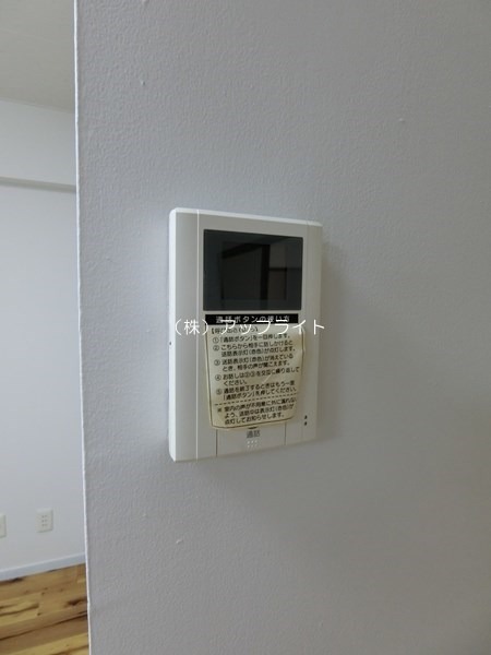 セキュリティ　モニター付インターホン